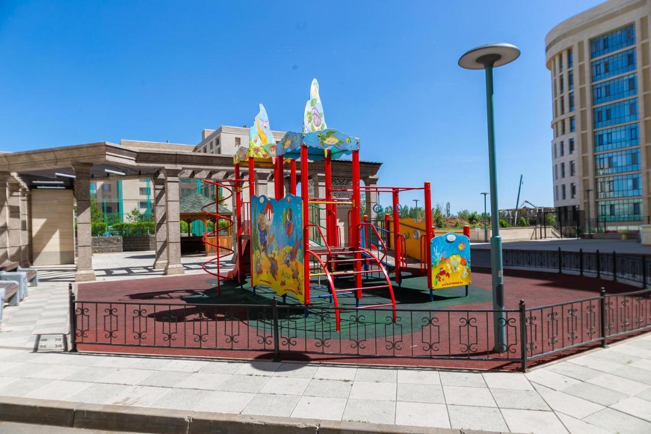 В Promenade Expo Квартира С Романтическим Видом أستانا المظهر الخارجي الصورة